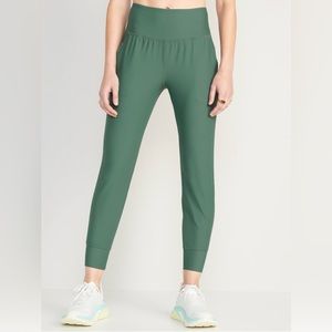 Old Navy High Waisted PowerSoft 7/8 Joggers